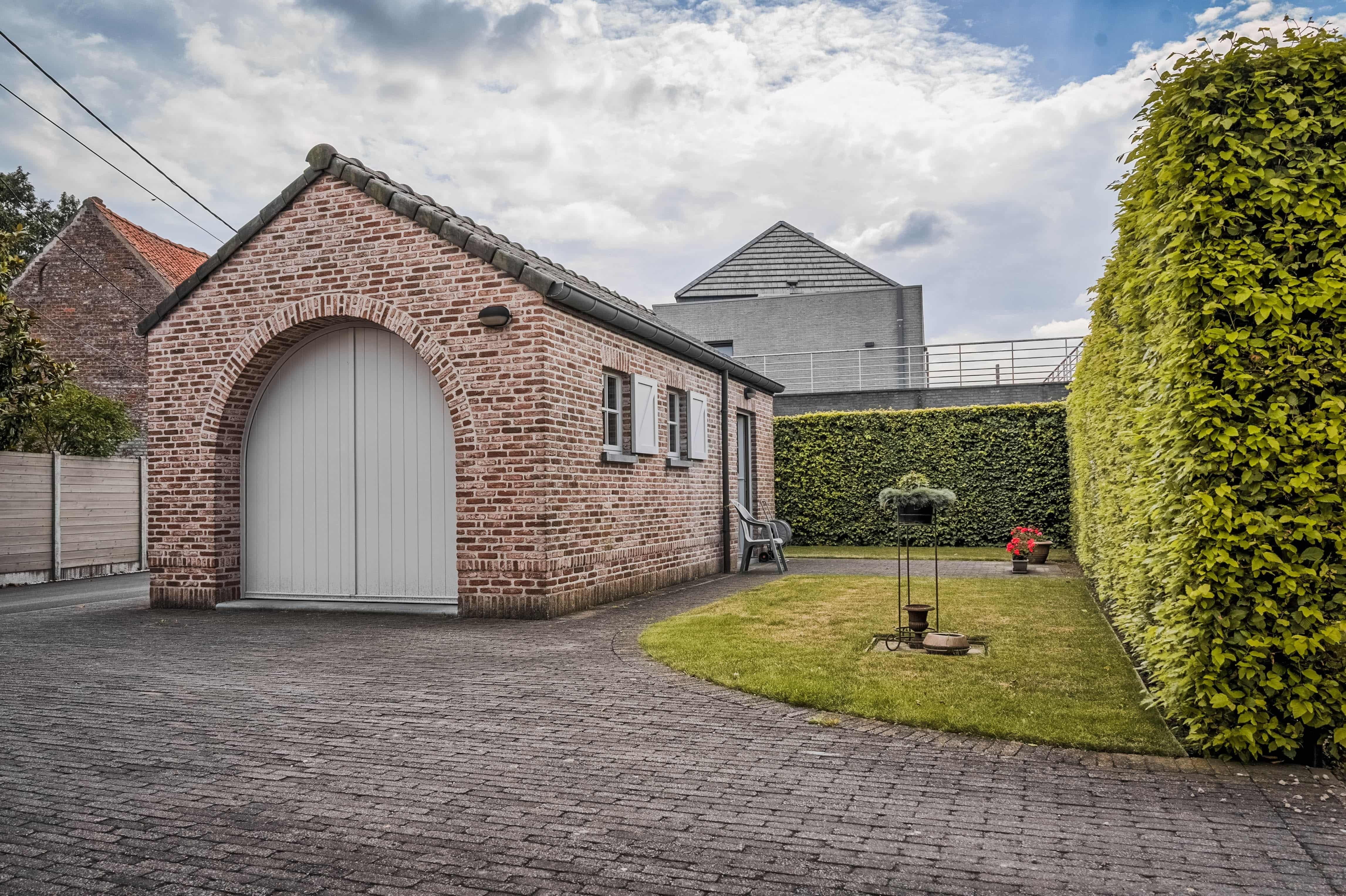 Schoonwater - garage met tuin